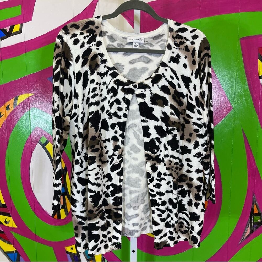 Susan Graver, Animal Print Jeweled Cardigan. Size XL. In excellent condition!